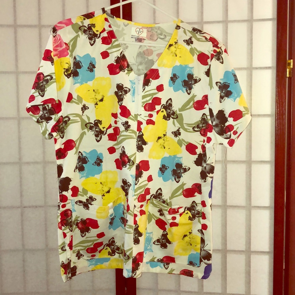 Multicolor white label nursing shirt